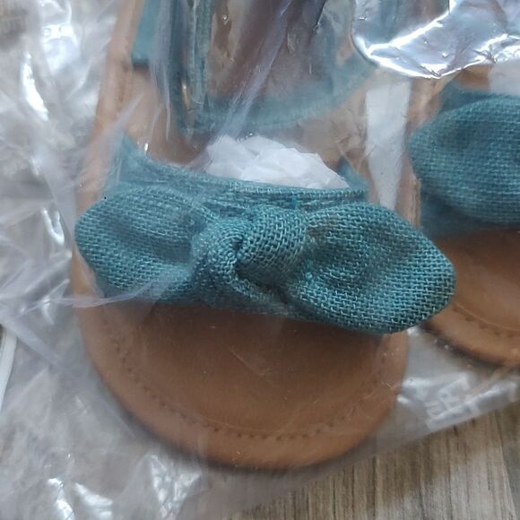 Old Navy New With Tag Size 0-3 Months Linen-Style Bow-Tie Sandals - Picture 7 of 10